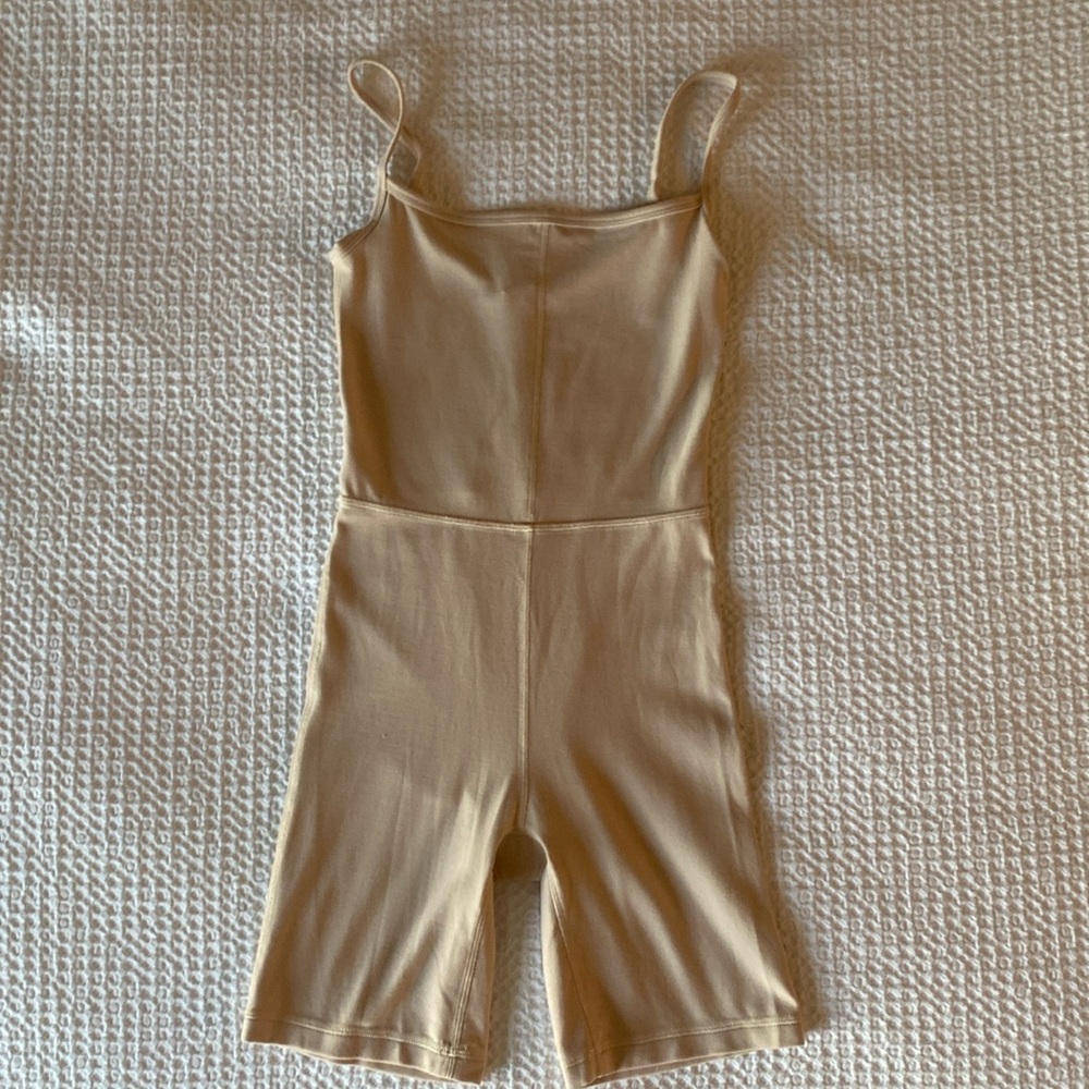 Aritzia Wilfred Free Romper